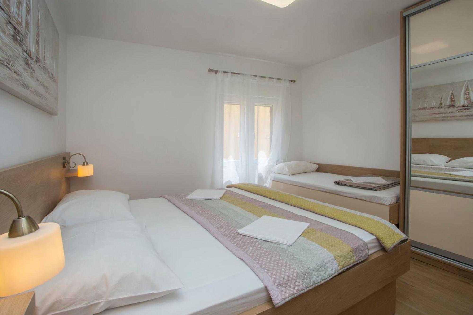 Apartments Lucija Razanj Bilik gambar