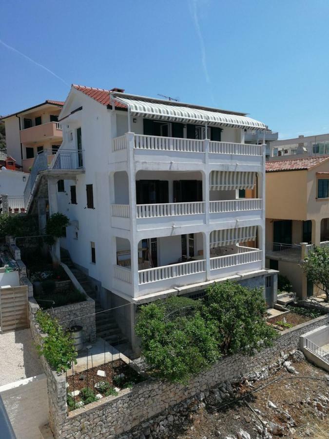 Apartments Lucija Razanj Luaran gambar